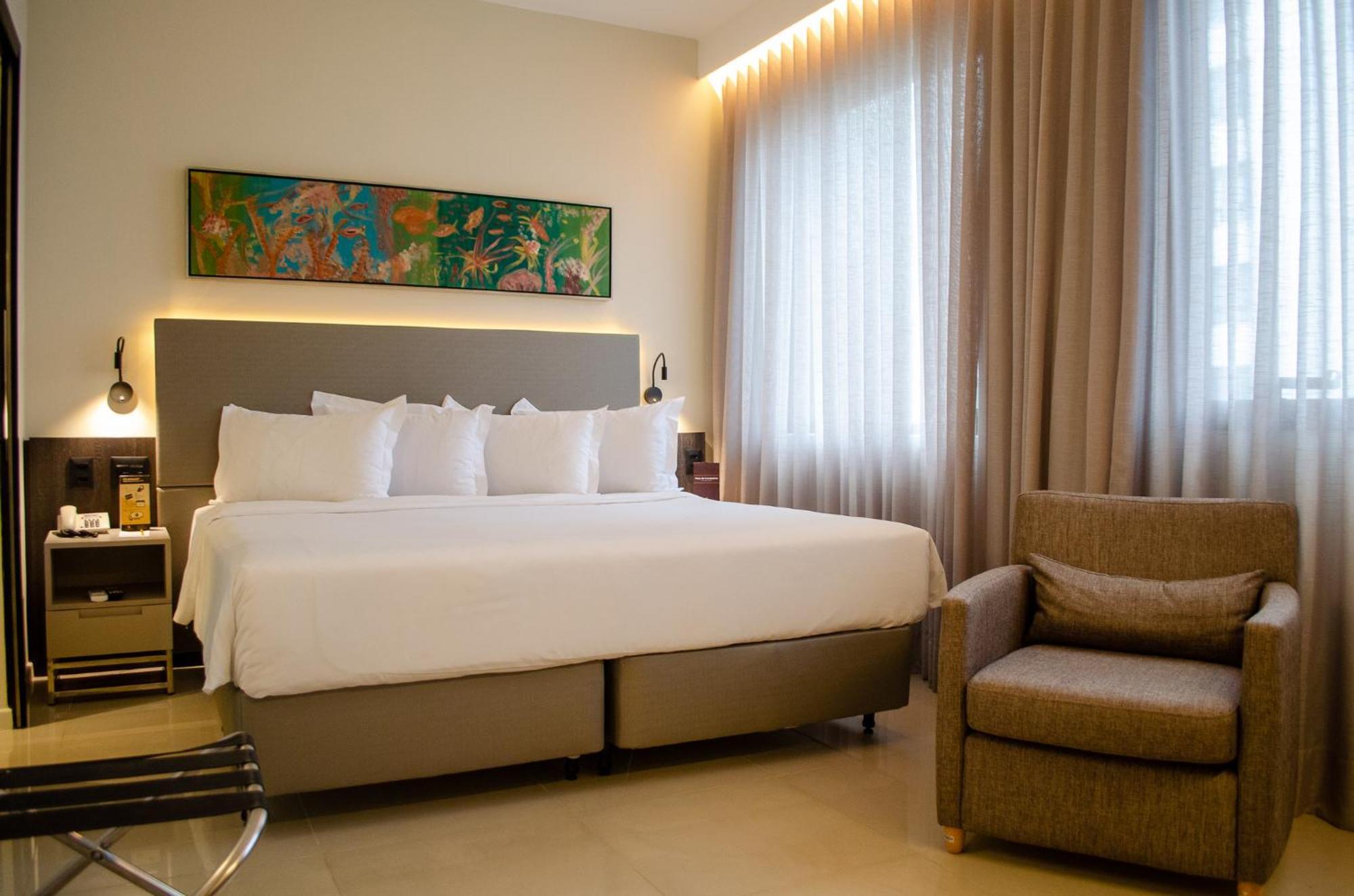 Royal Boutique Savassi Hotel Belo Horizonte Buitenkant foto A room at the hotel
