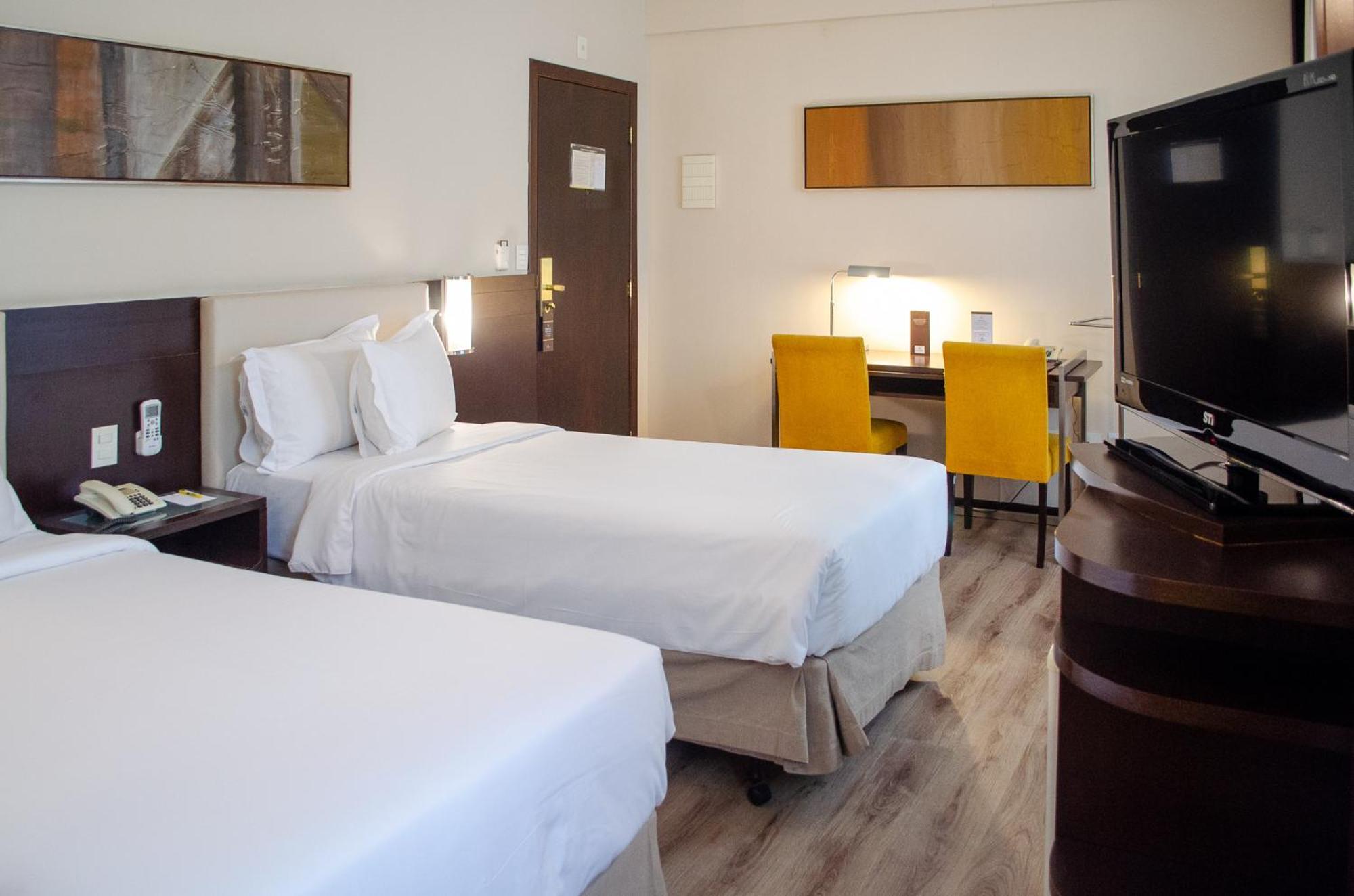 Royal Boutique Savassi Hotel Belo Horizonte Buitenkant foto A typical room at the hotel